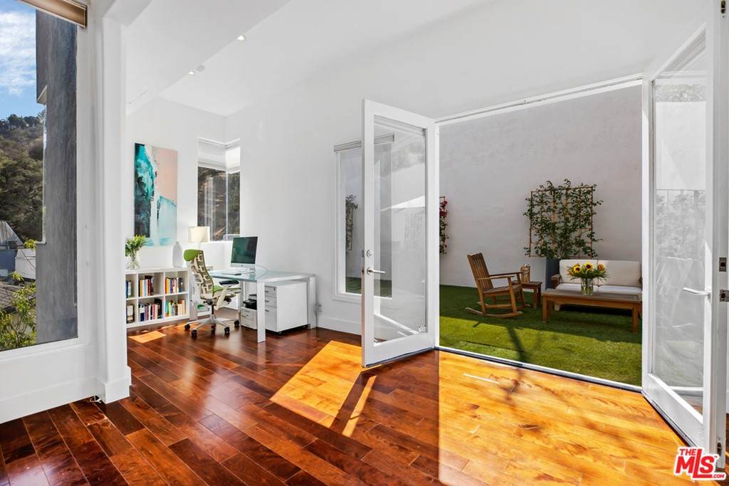1857 Beverly Drive - Photo 1