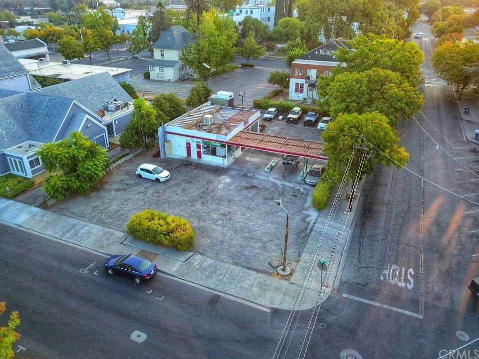 1724 Robinson Street - Photo 1
