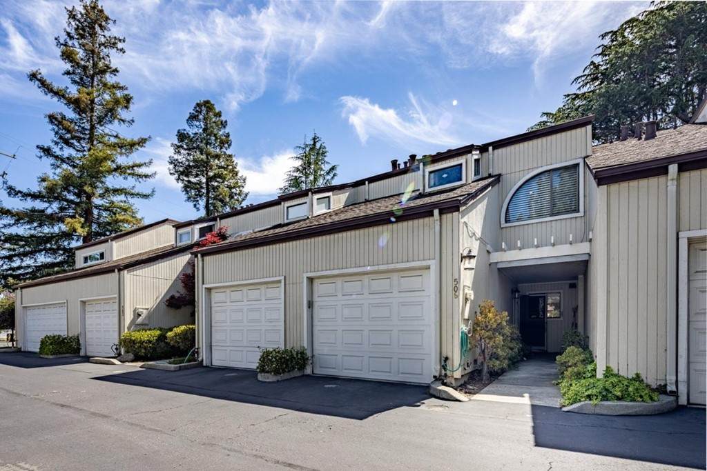 506 Sunnyoaks Avenue - Photo 1