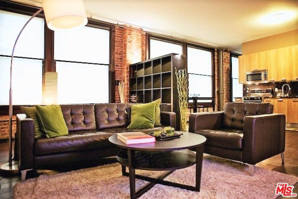460 Spring Street - Photo 1