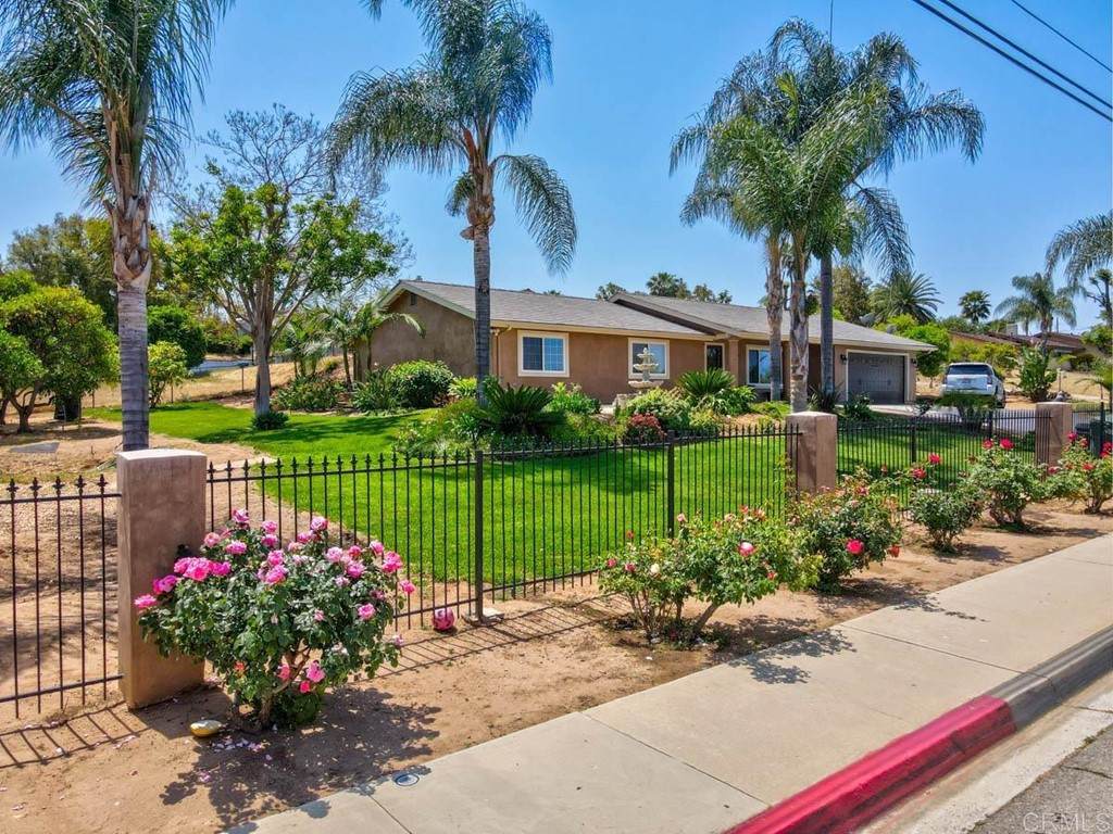2645 Reed Rd - Photo 1