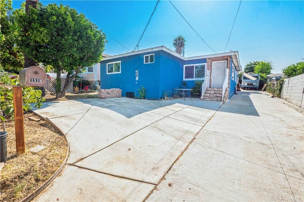 1516 Ricardo Street - Photo 1