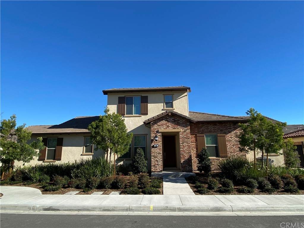 210 Carlow - Photo 1