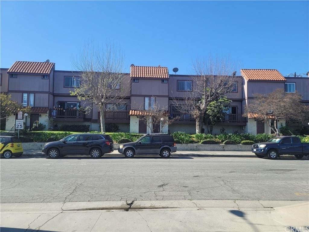 9010 Burke Street - Photo 1