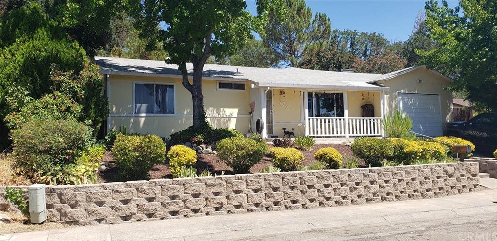 772 17th Street - Photo 1