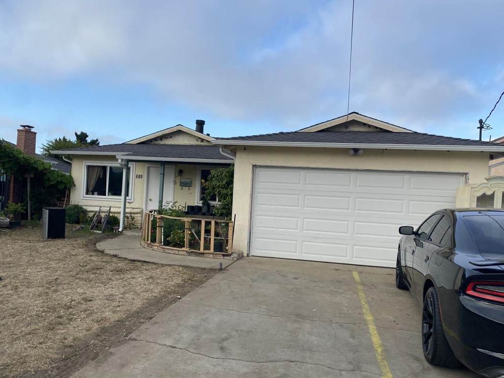 214 Shasta Street - Photo 1