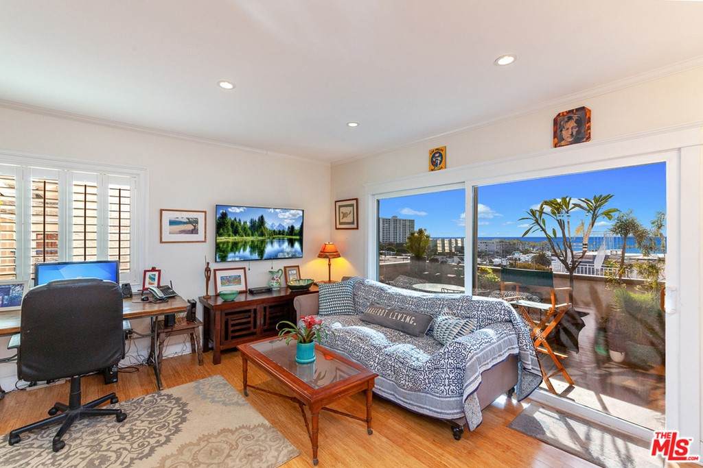 2444 4Th Street - Photo 1