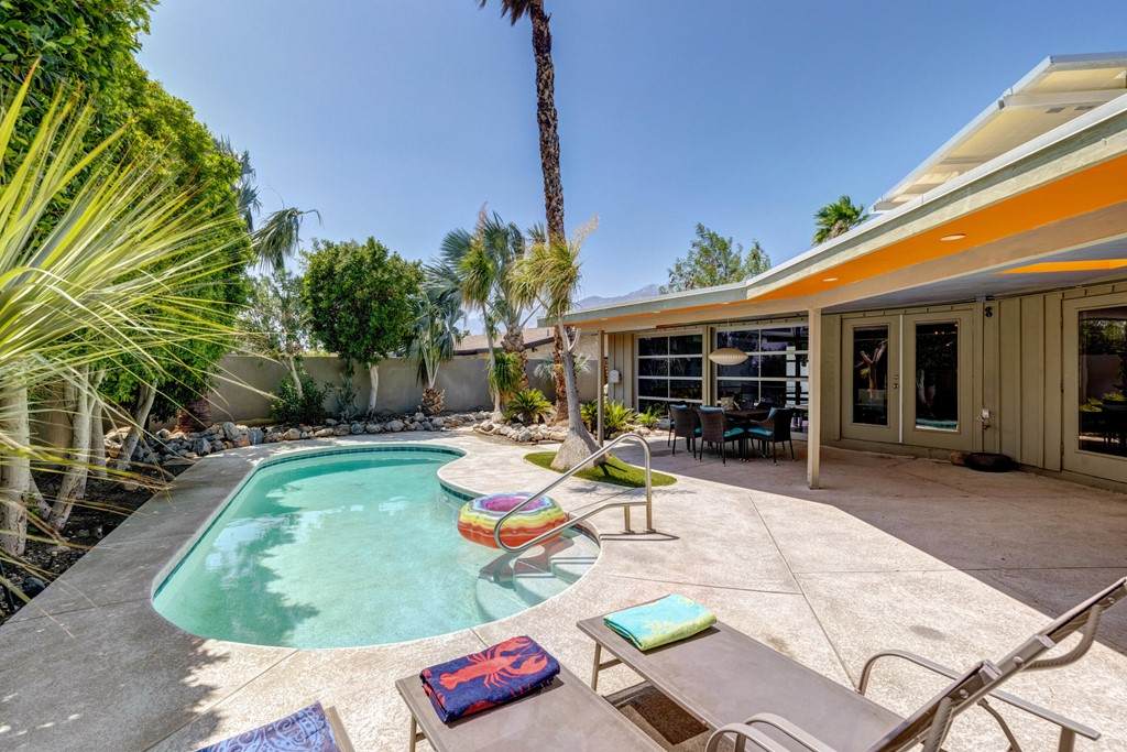 2190 Cerritos Road - Photo 1