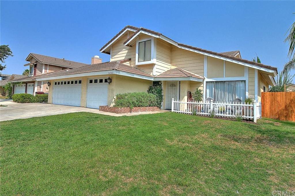 24342 Saint Thomas Avenue - Photo 1