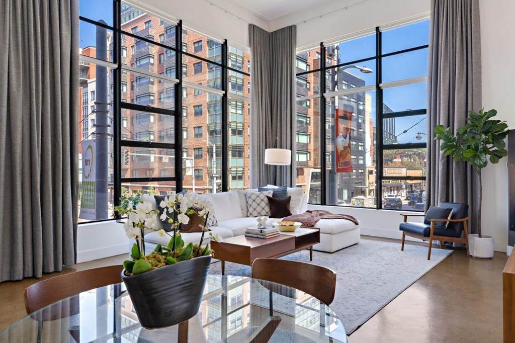 200 Townsend Street - Photo 1