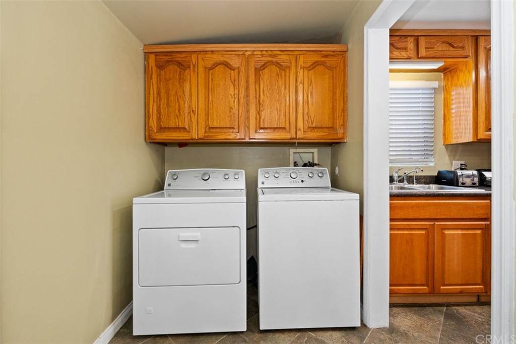 23412 Figueroa Street - Photo 1