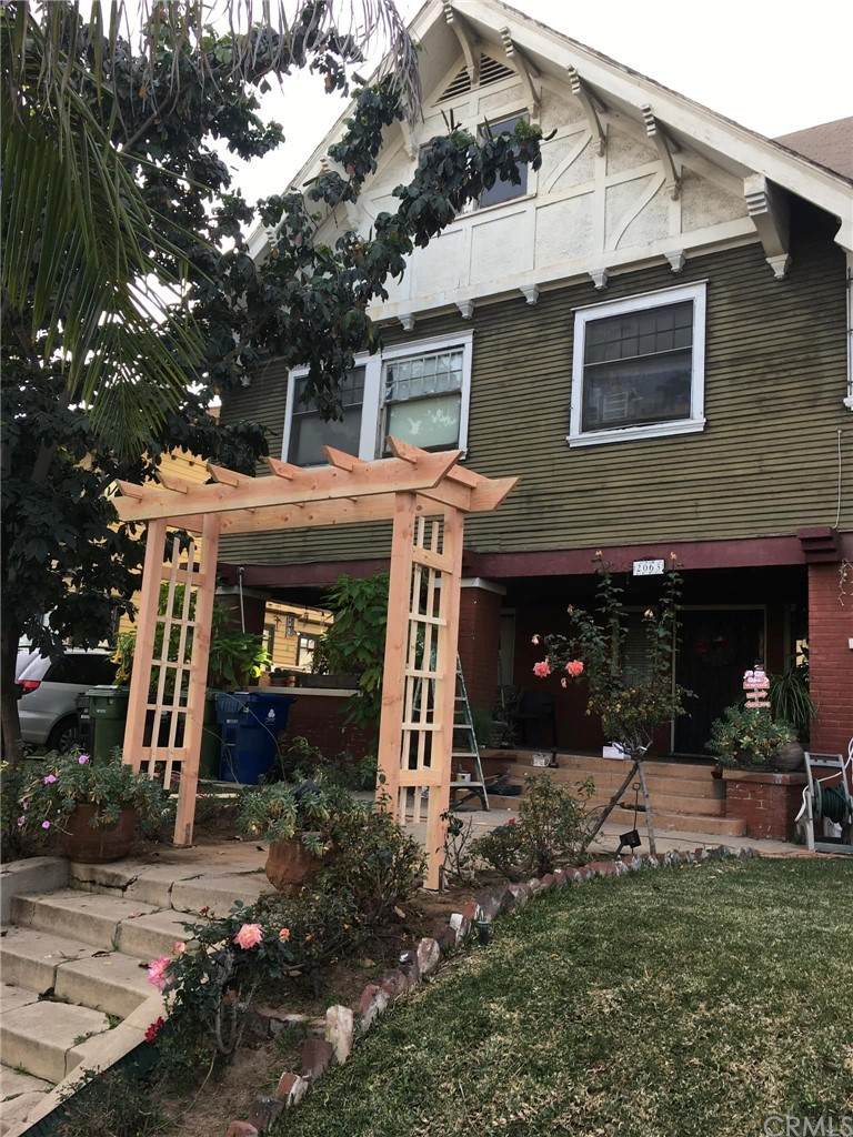 2063 Oxford Avenue - Photo 1