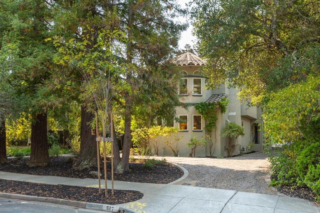 517 Dorchester Road - Photo 1