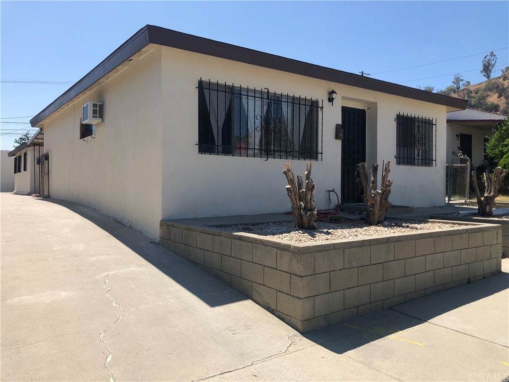 2314 2316 Elmgrove Street - Photo 1