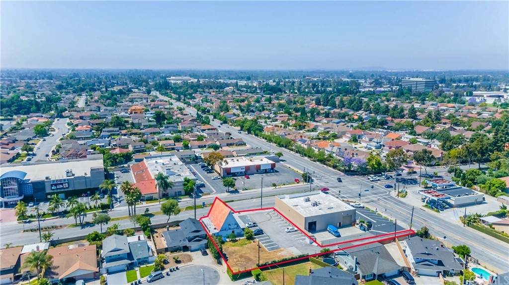 11425-BLVD Artesia - Photo 1