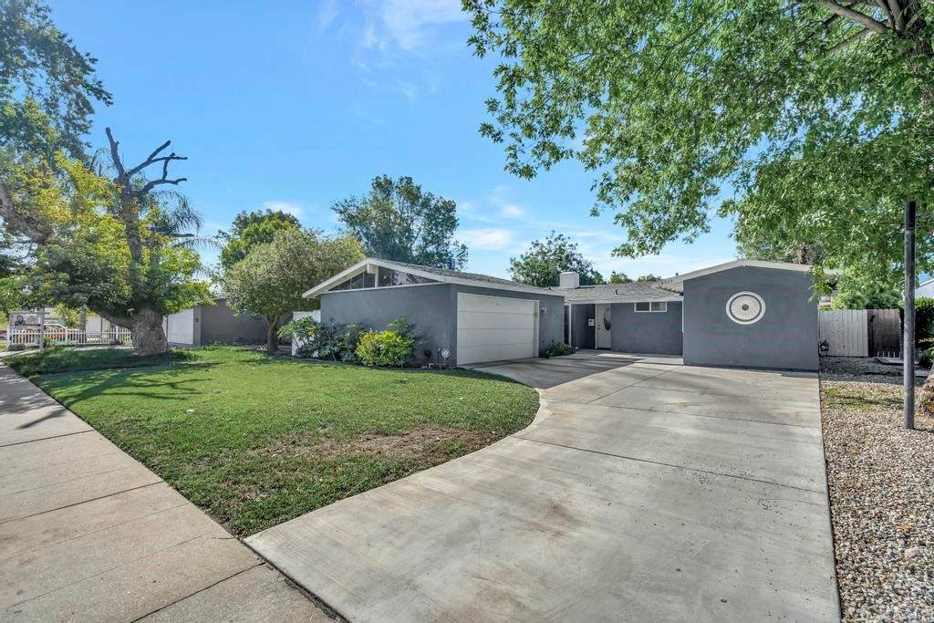 19924 Acre Street - Photo 1