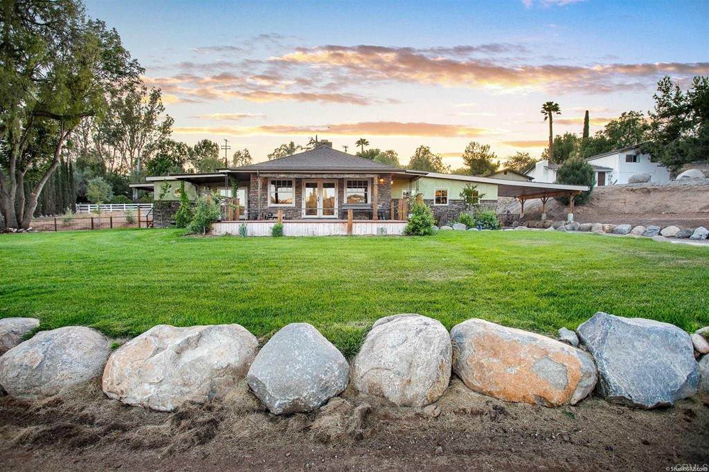835 39 Country Club Drive - Photo 1