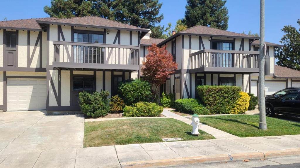 707 Winstead Court - Photo 1