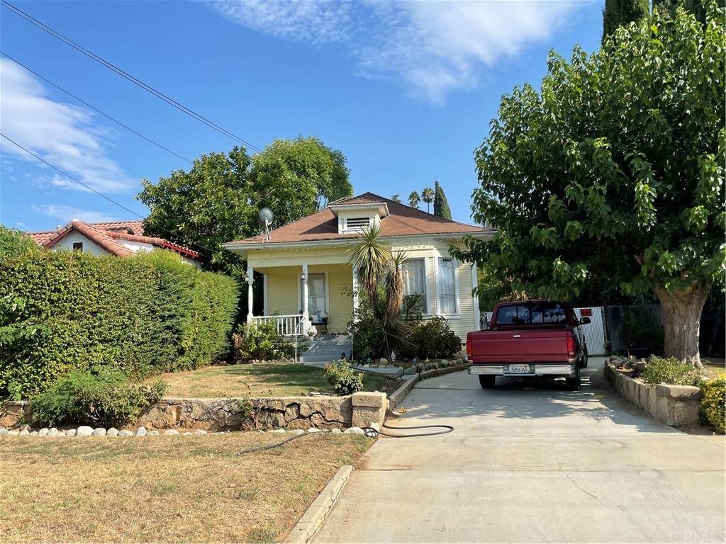 246 Highland Avenue - Photo 1