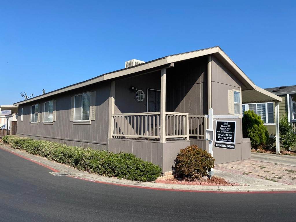 555 Umbarger Road - Photo 1