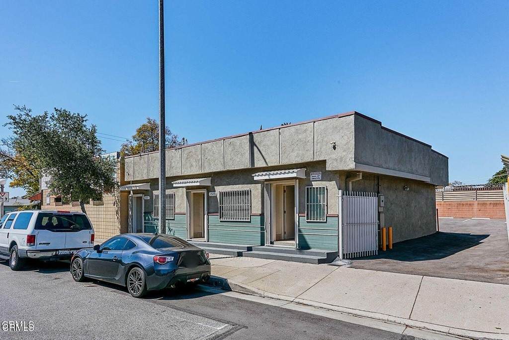 1521 Lincoln Avenue - Photo 1