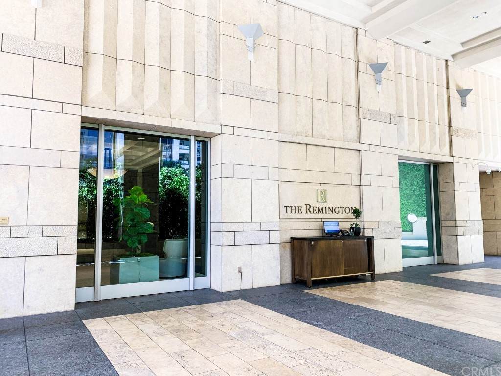 10727 Wilshire Boulevard - Photo 1