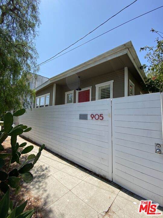 905 5Th Avenue - Photo 1
