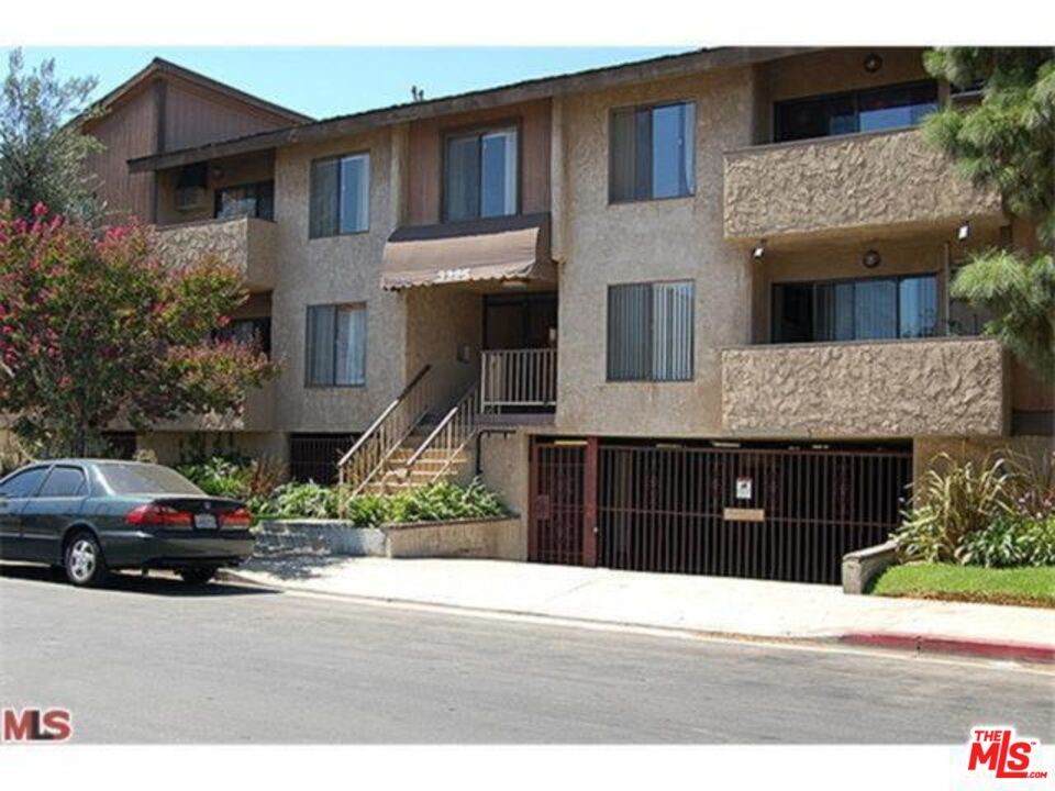 3325 Bagley Avenue - Photo 1