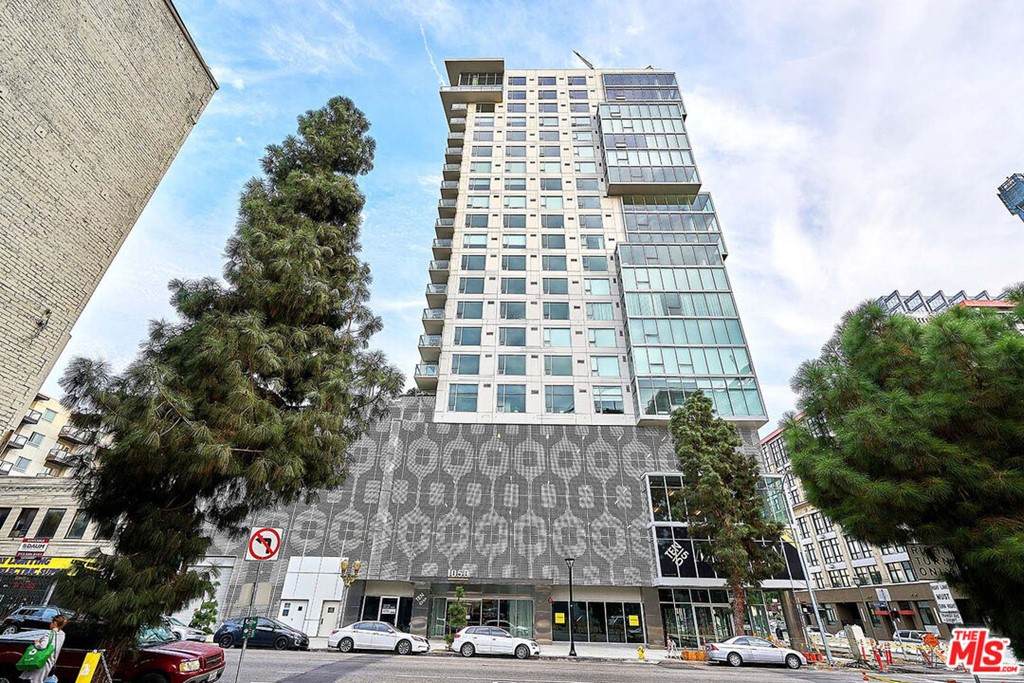 1050 Grand Avenue - Photo 1