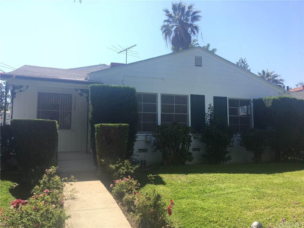 15521 Moorpark Street - Photo 1