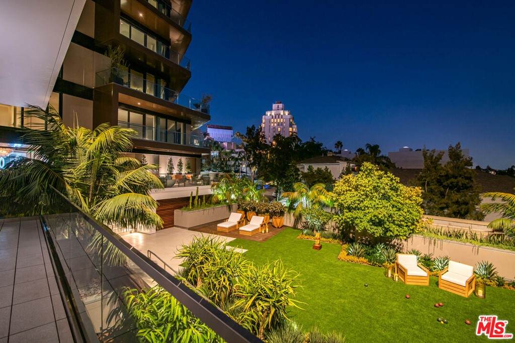 8420 Sunset Boulevard - Photo 1
