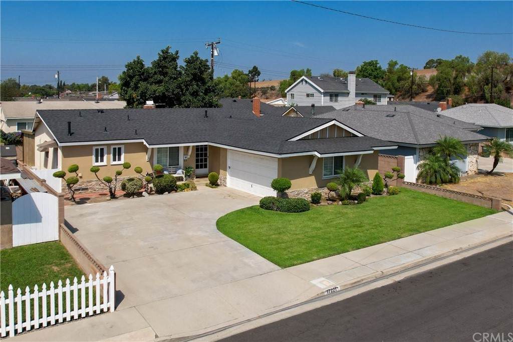 17221 Balfern Avenue - Photo 1