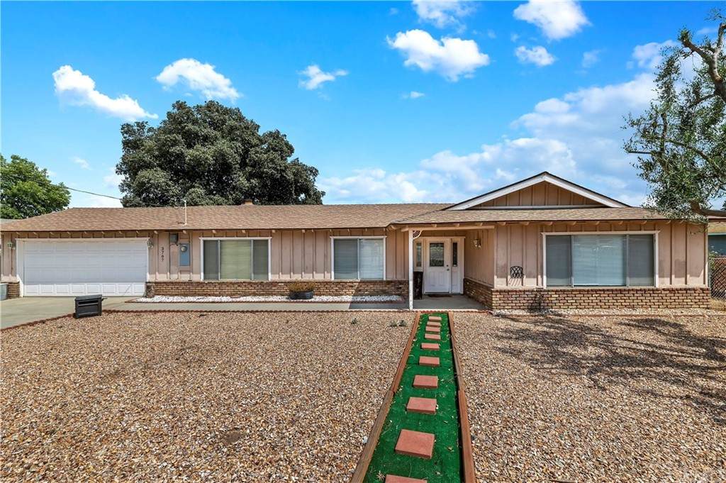 3767 Sierra Avenue - Photo 1