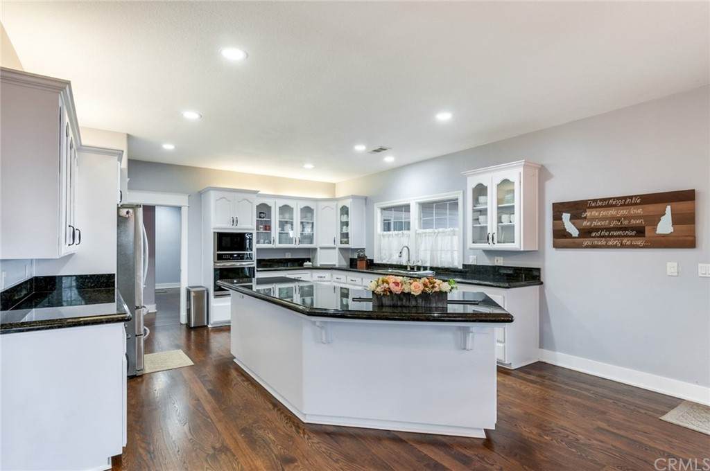 2745 Mission Road - Photo 1
