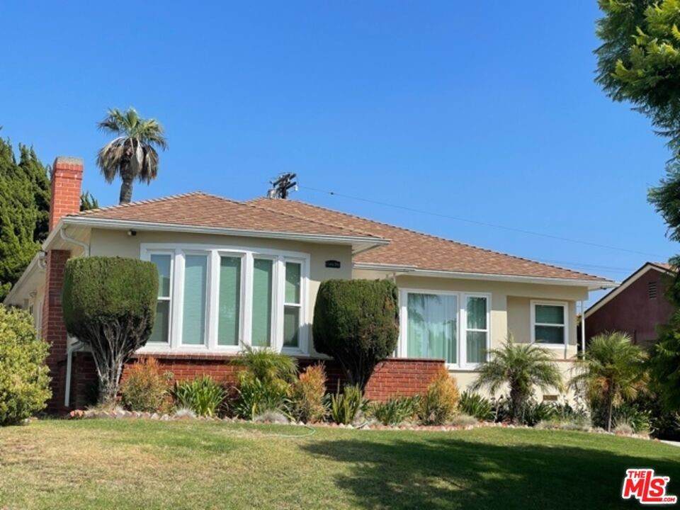 6260 Damask Avenue - Photo 1