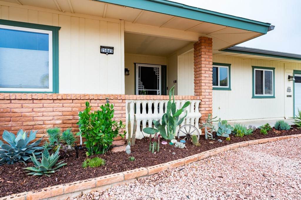 25845 Warwick Road - Photo 1