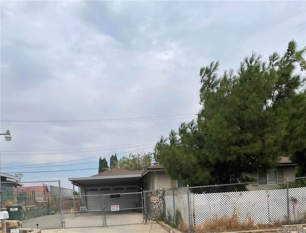 38847 Foxholm Drive - Photo 1