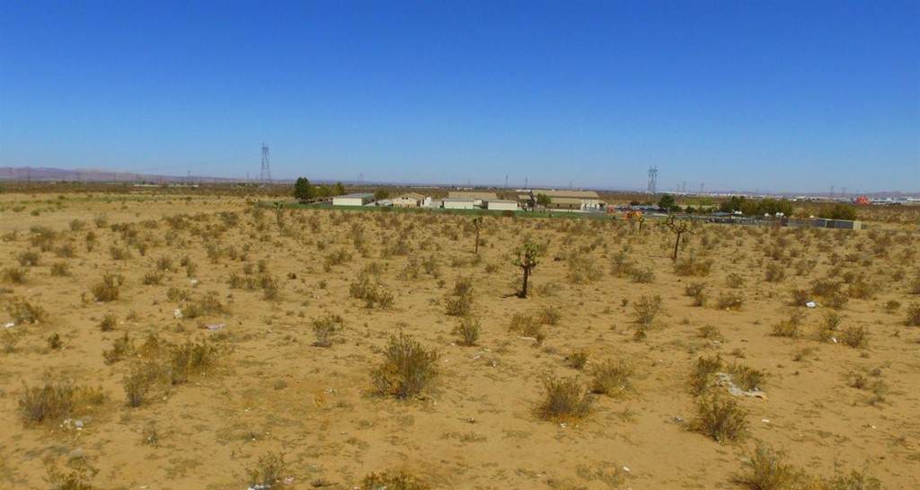 312849 108 Poppy Road - Photo 1