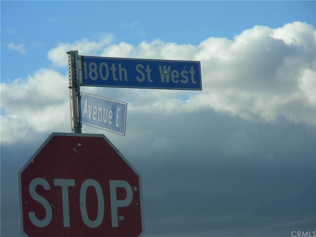 180 St W & Ave F - Photo 1