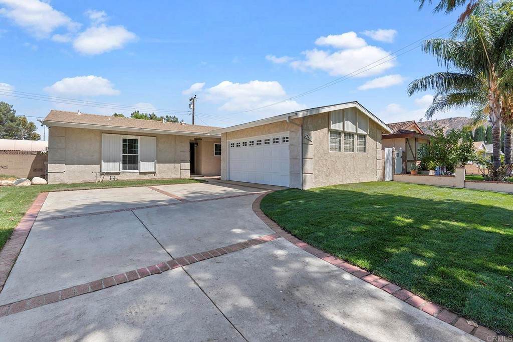 27414 Arriola Avenue - Photo 1