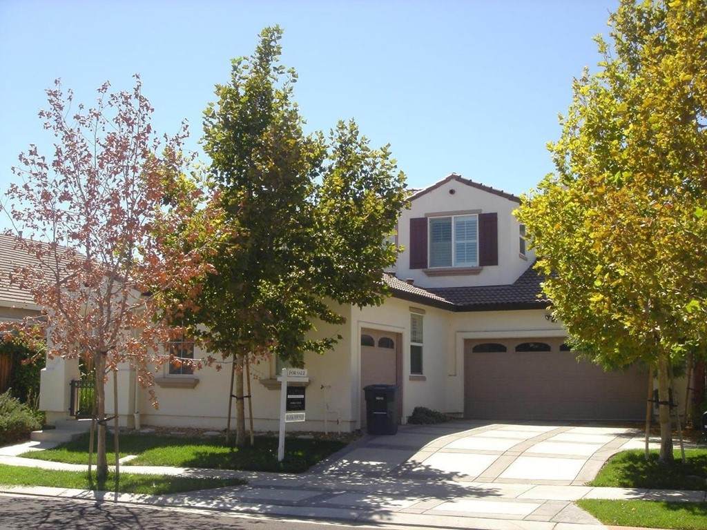 373 Providence Street - Photo 1