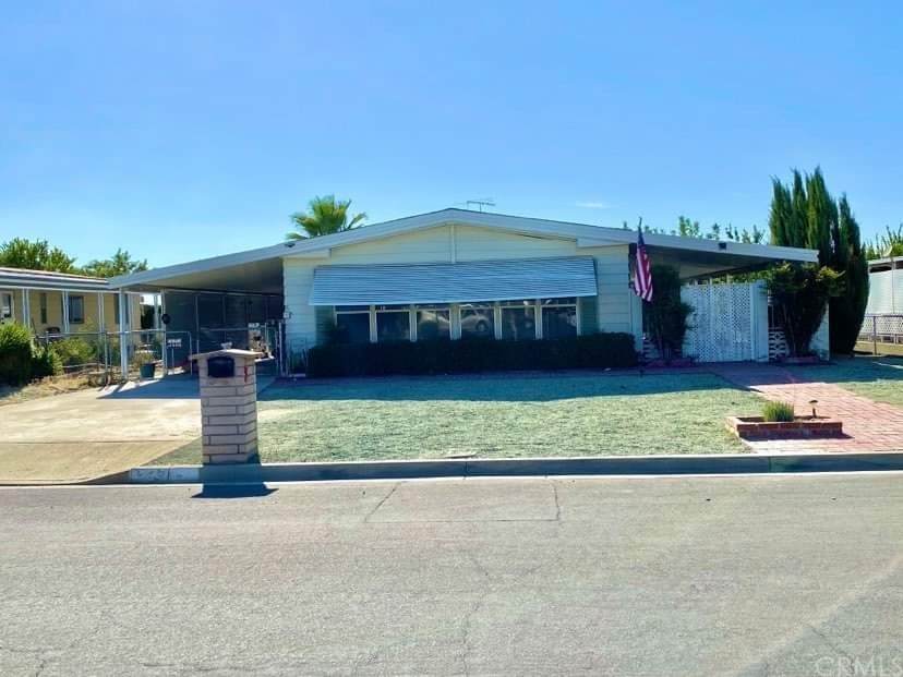 25205 Howard Drive - Photo 1