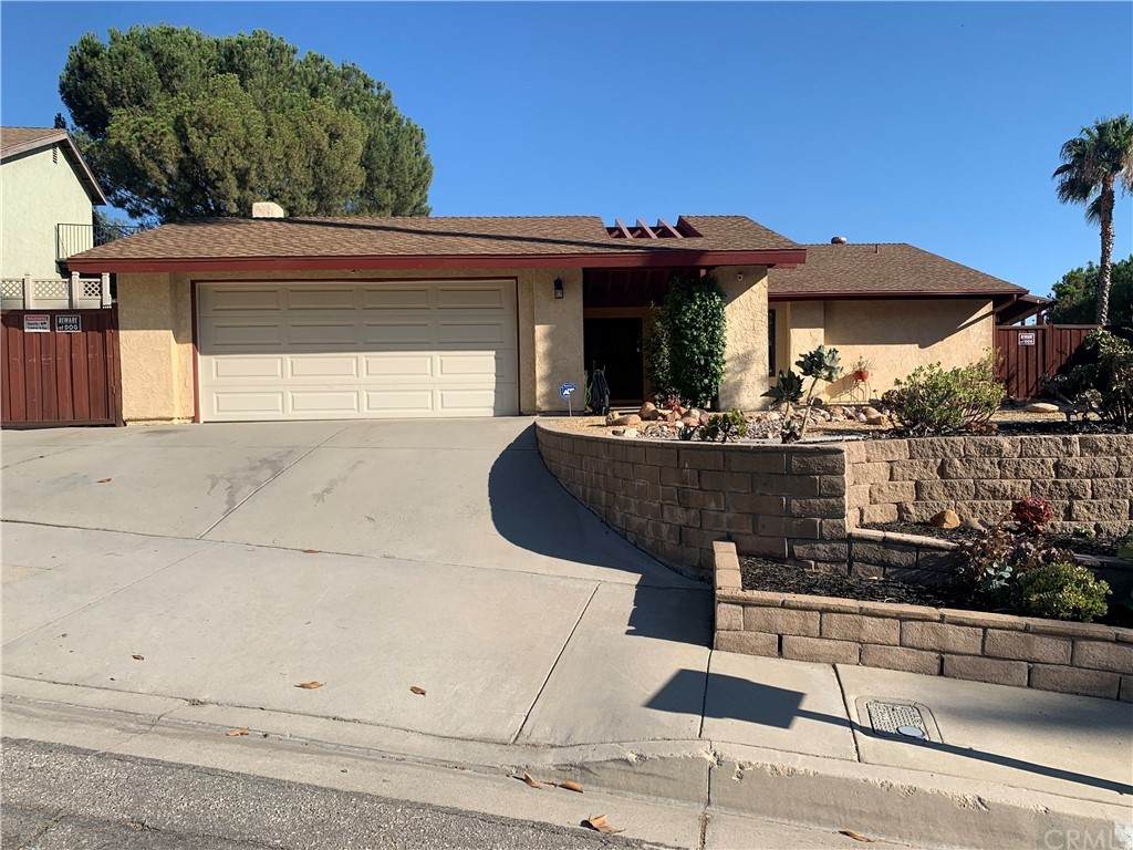 2915 Michelle Lane - Photo 1