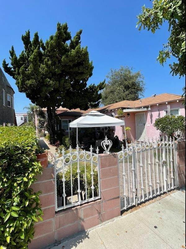 2175 Earl Avenue - Photo 1
