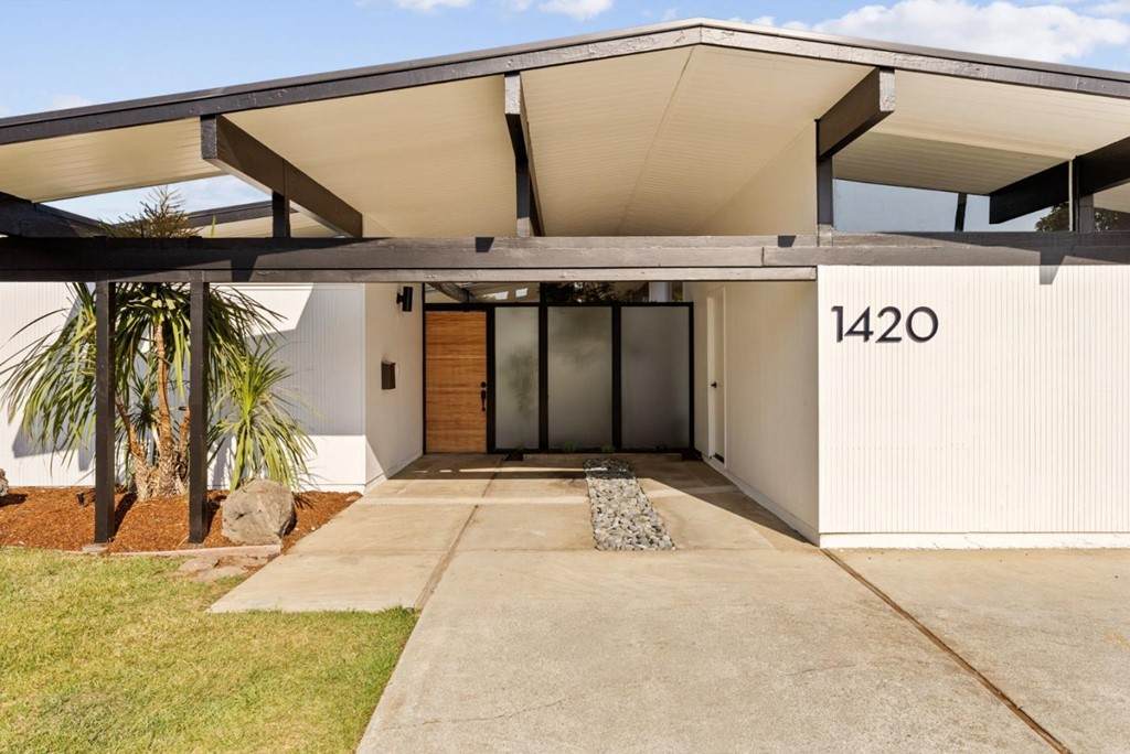 1420 Mallard Way - Photo 1