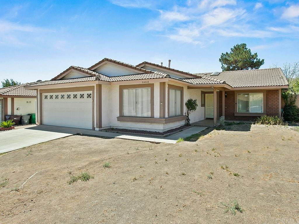 24018 Royale Street - Photo 1