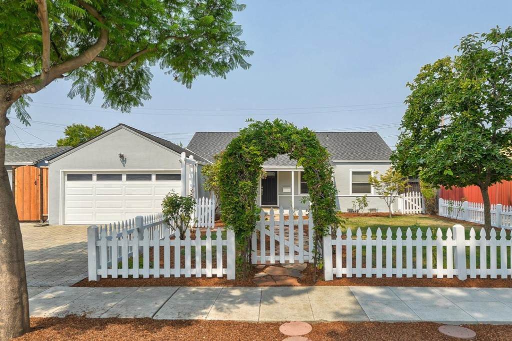 1625 Walnut Grove Avenue - Photo 1