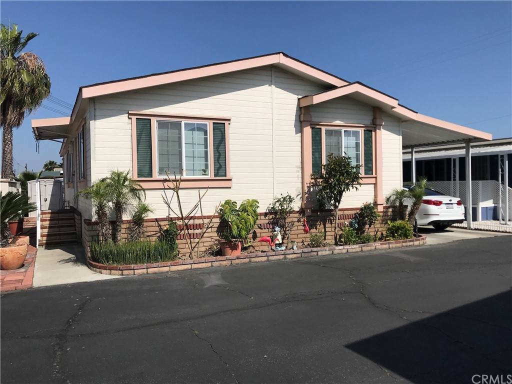 16511 Garfield - Photo 1