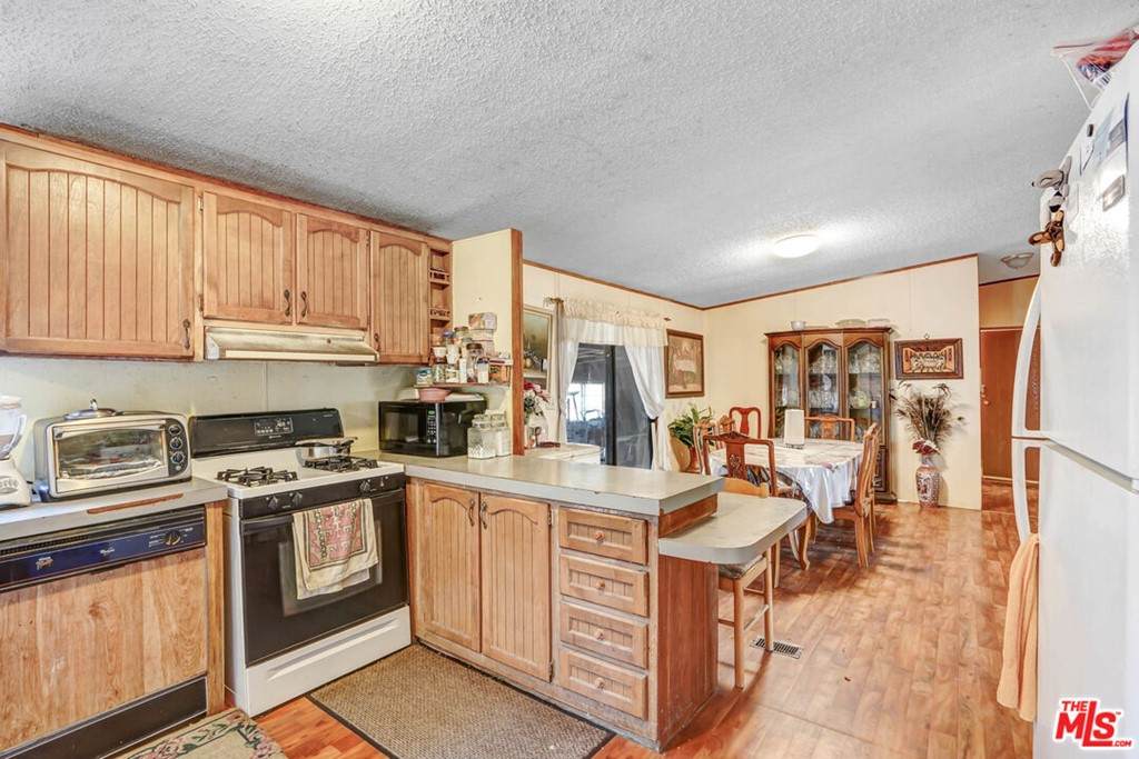 1032 Cambria Avenue - Photo 1