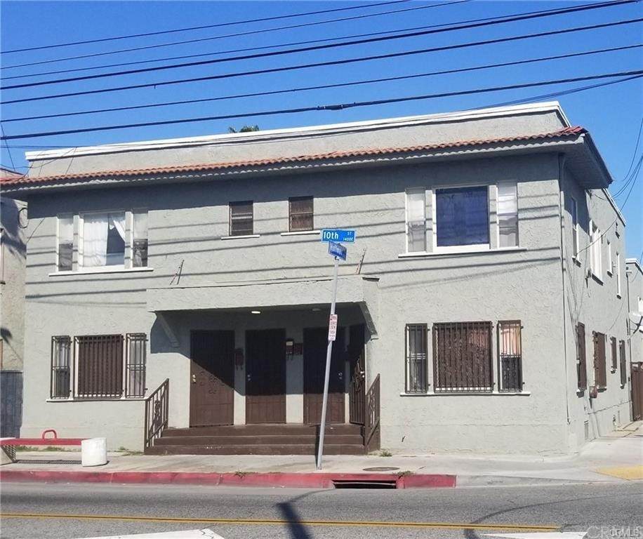 1417 10th Street - Photo 1